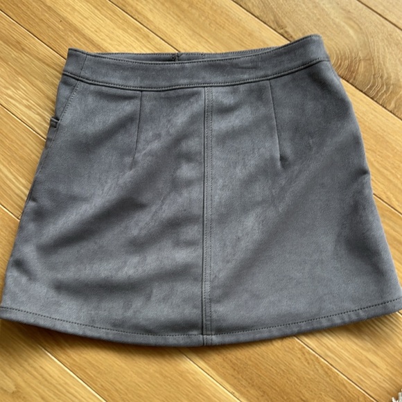 Express skirt. Gray. Size 0 - Picture 2 of 8